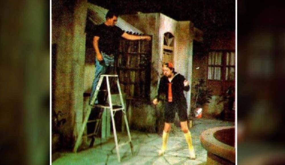 El staff técnico participo más de la cuenta en muchas escenas de las creaciones de Chespirito.