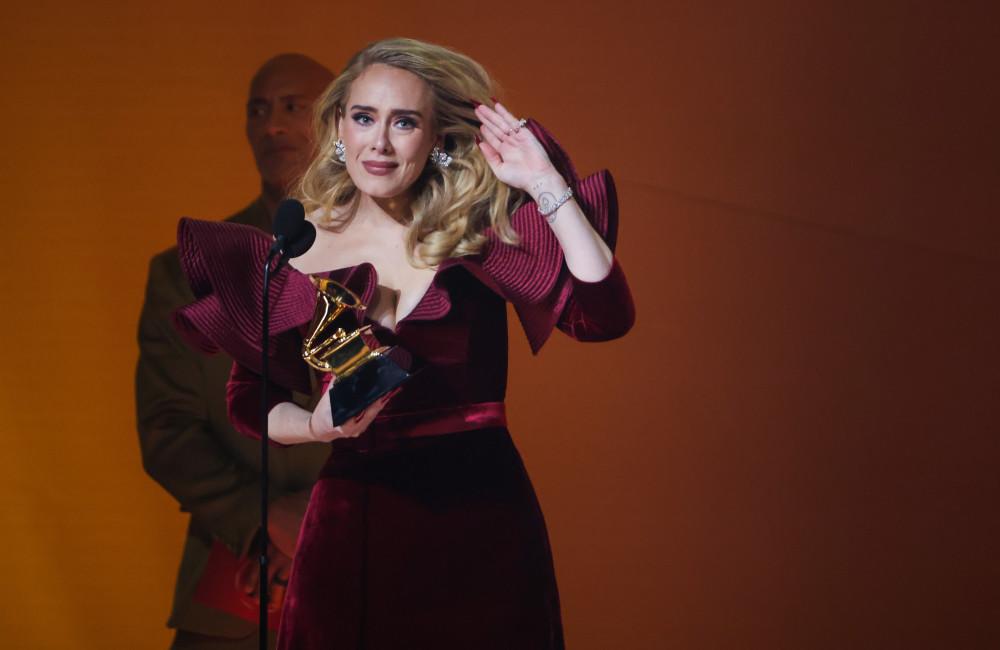 Adele revela qué profesión hubiese elegido si no fuera cantante