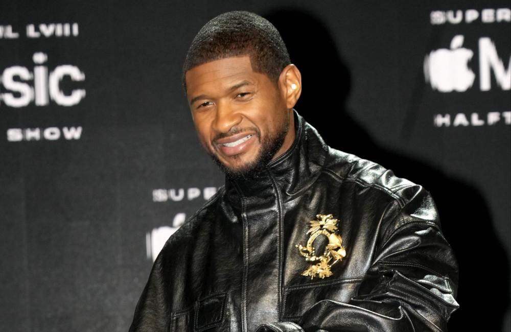 Usher se arrepiente de darle una palmada en los glúteos a Nicki Minaj