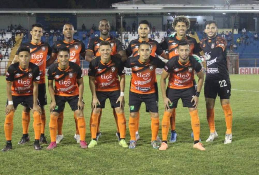 Águila: Es el actual subcampeón de El Salvador, ha ganado 16 campeonatos de Liga.