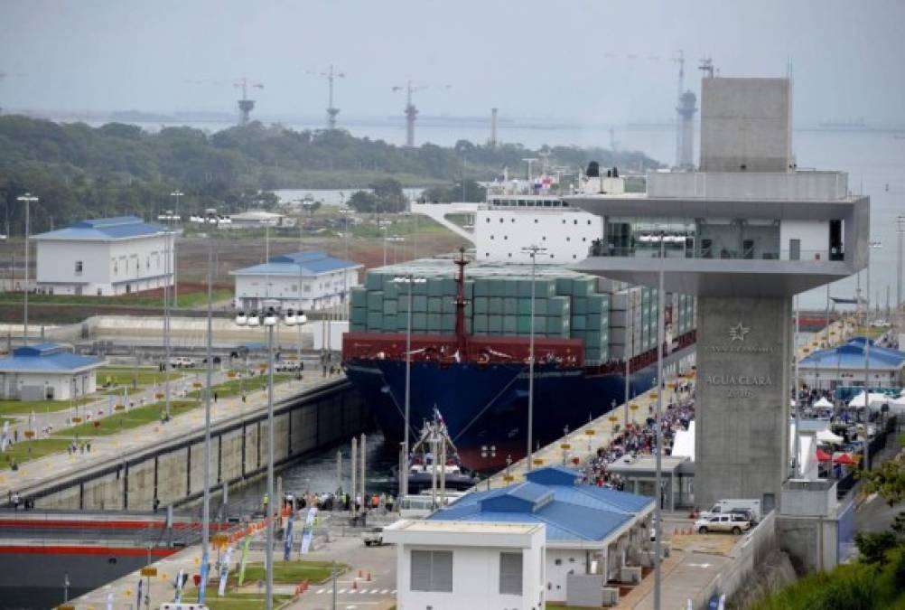 Sus rutas más importantes van desde Asia (China, Japón, Corea del Sur) a la costa este estadounidense y de América del Sur a Norteamérica y Europa.