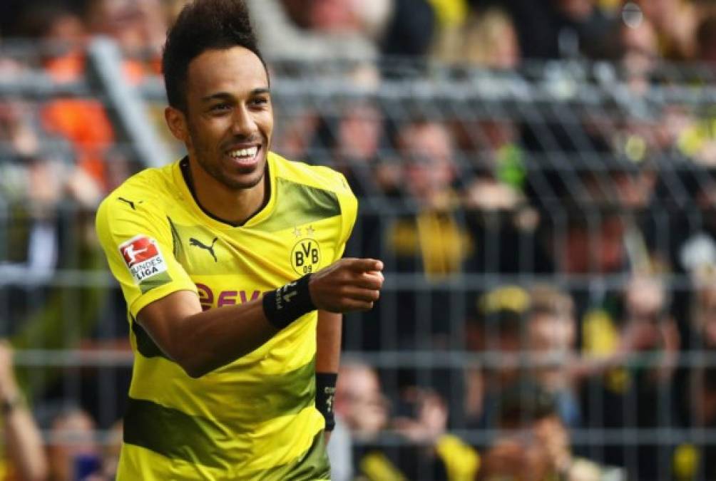 Aubameyang: El Borussia Dortmund ha señalado que el delantero no saldrá del equipo ante los rumores que lo colocan en diversos clubes.