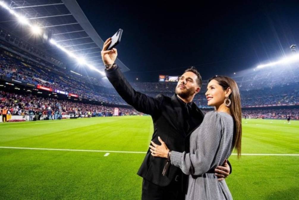 Visitar el estadio del FC Barcelona fue 'un sueño cumplido' para Sebastián Caicedo.<br/><br/>'Para los que amamos este hermoso deporte y somos fan de verdad de algún club ( sea el que sea, de cualquier parte del mundo, así no sea de tu país) saben lo que significa vivir este hermoso momento.', escribió el actor colombiano.<br/><br/>'Gracias Dios, gracias amor mío por estar siempre a mi lado.', agregó el galán junto a fotos con su amada en la imponente cancha.