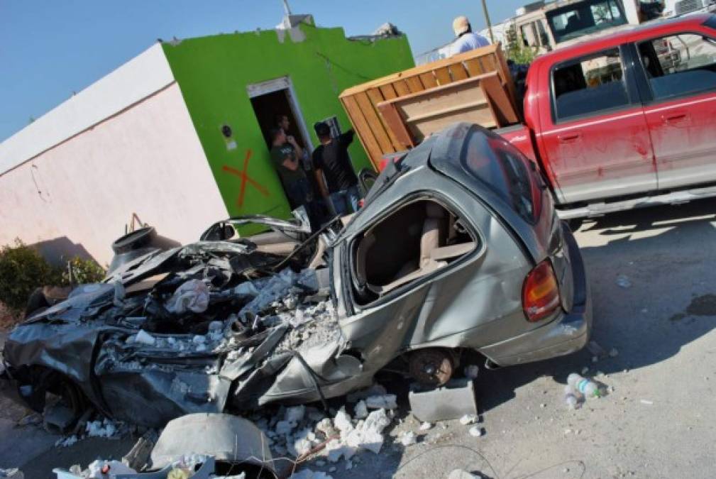 El tornado que duró seis segundos causó daños en un millar de viviendas.