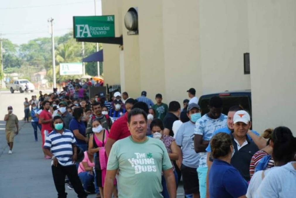 Las gerencias deberán garantizar las medidas de bioseguridad de todos sus colaboradores, debiendo suministrar y obligar el uso de mascarillas y guantes.<br/>