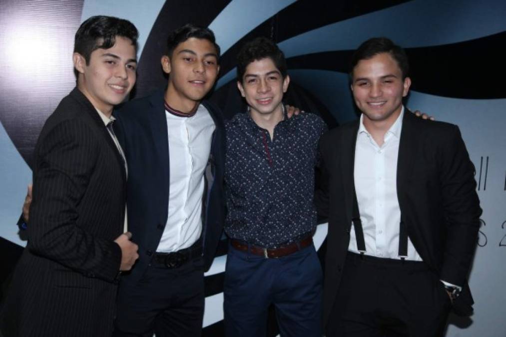 Iván Danilov, Fernando Rodríguez, David Flores y Mario Aguilar.