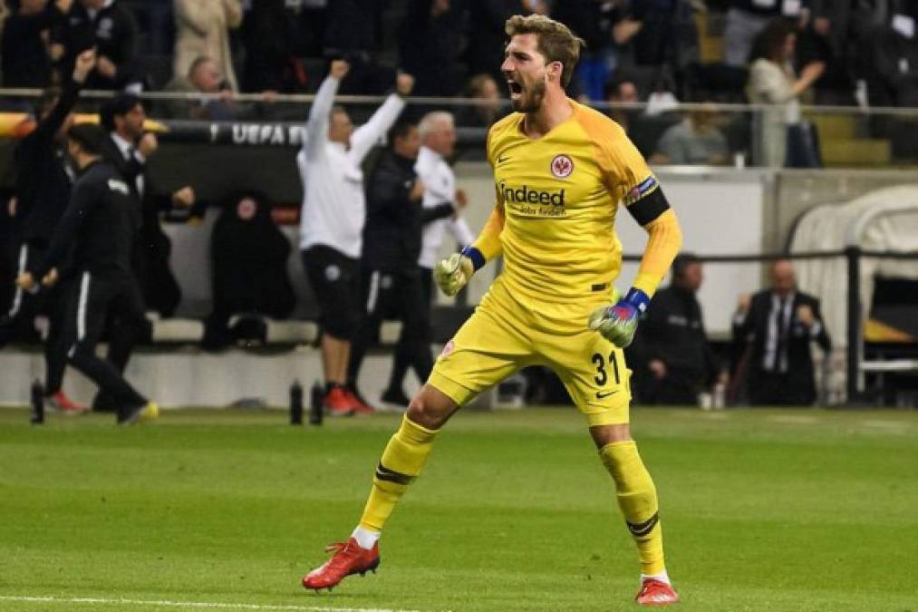 El Eintracht de Frankfurt ha anunciado de forma oficial la incorporación del guardameta de 29 años, Kevin Trapp, después de llegar a un acuerdo con el París Saint-Germain.