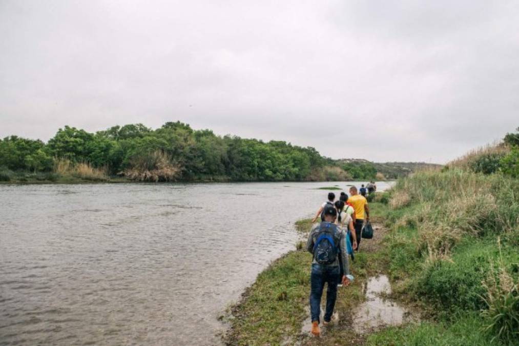 Según la Oficina de Aduanas y Protección de Fronteras (CBP), 178.120 indocumentados cruzaron la frontera en abril pasado, la cifra más alta para ese mes registrada desde 2000 y que reflejó además un incremento del 3 % respecto a marzo.