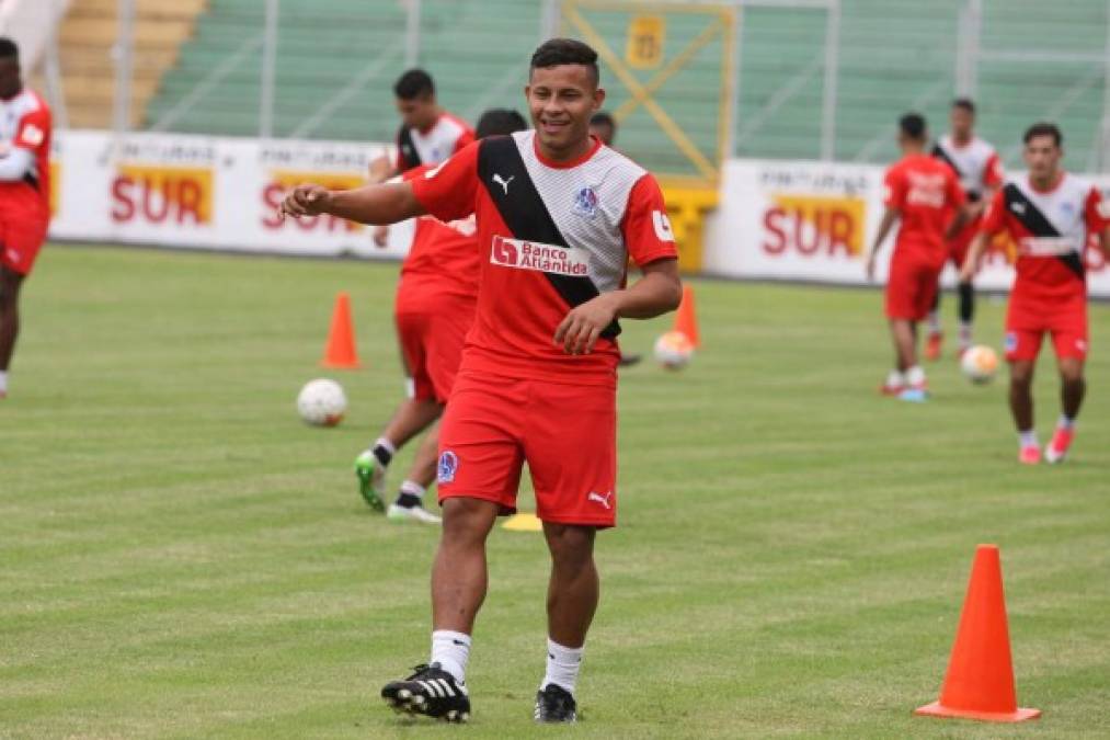 El volante Germán Mejía sería uno de los jugadores que saldría del Olimpia cedido a otro club.