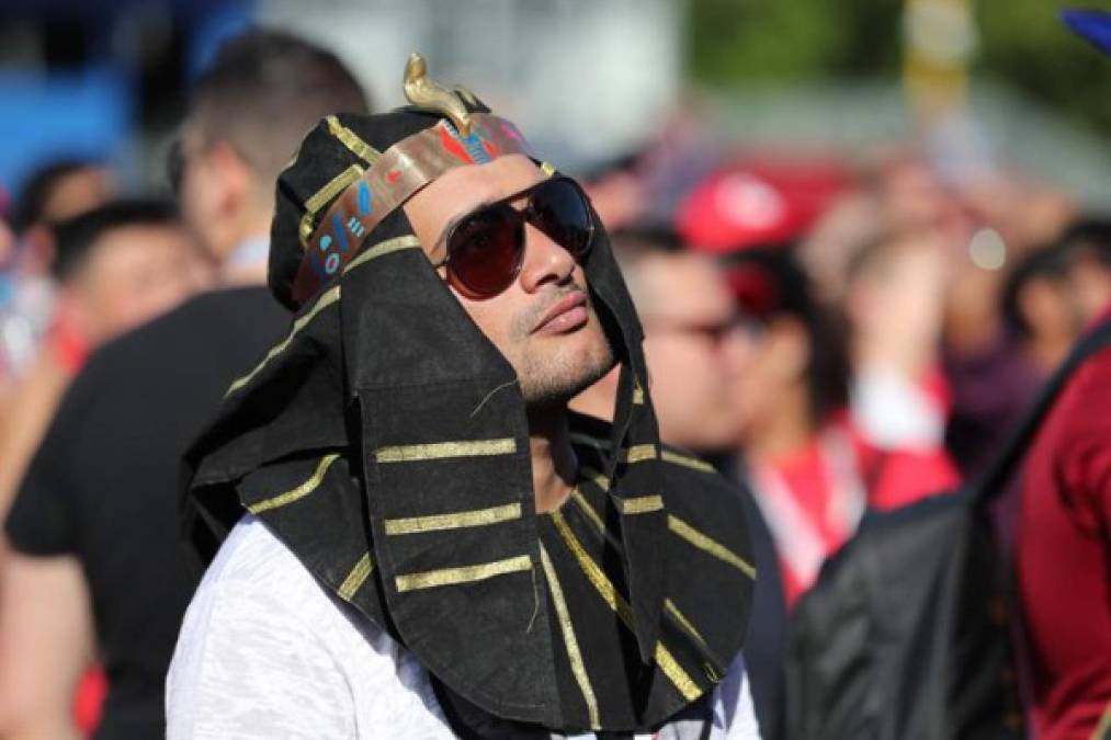 Un 'faraón' egipcio apoyando a su selección en Rusia 2018. Foto EFE