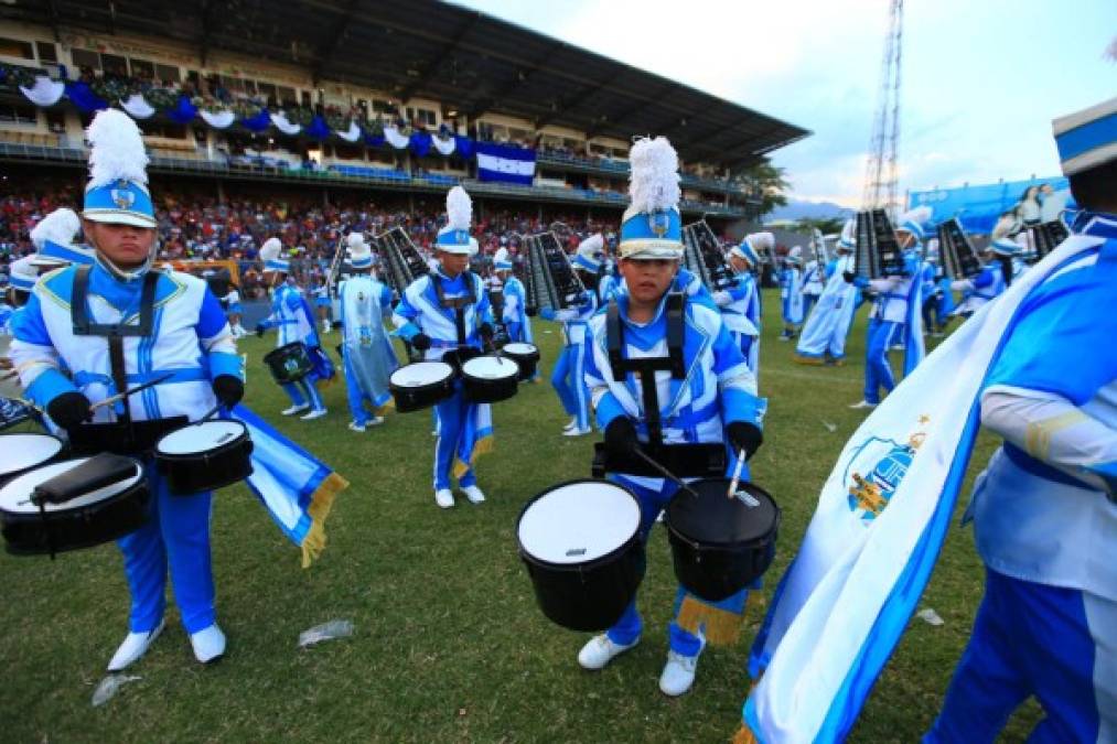 Presenciar el show del Reyes es toda una tradición para los sampedranos. Es uno de los colegios insignes y más queridos de la capital industrial de Honduras.