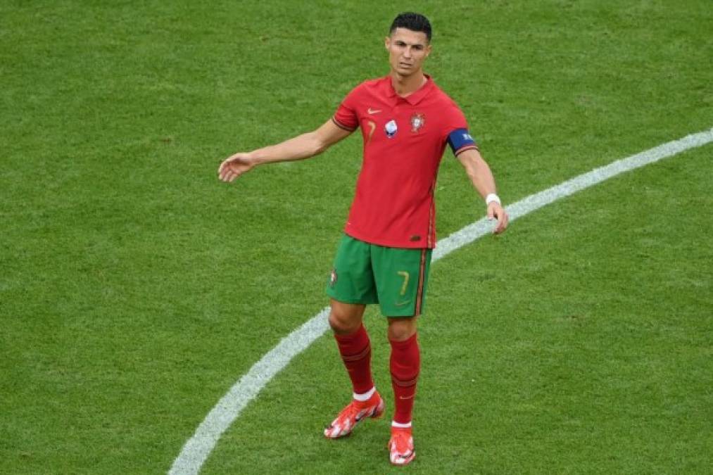 Cristiano Ronaldo estaba decepcionado al ver la manera en que los alemanes le terminaron pasando por encima..