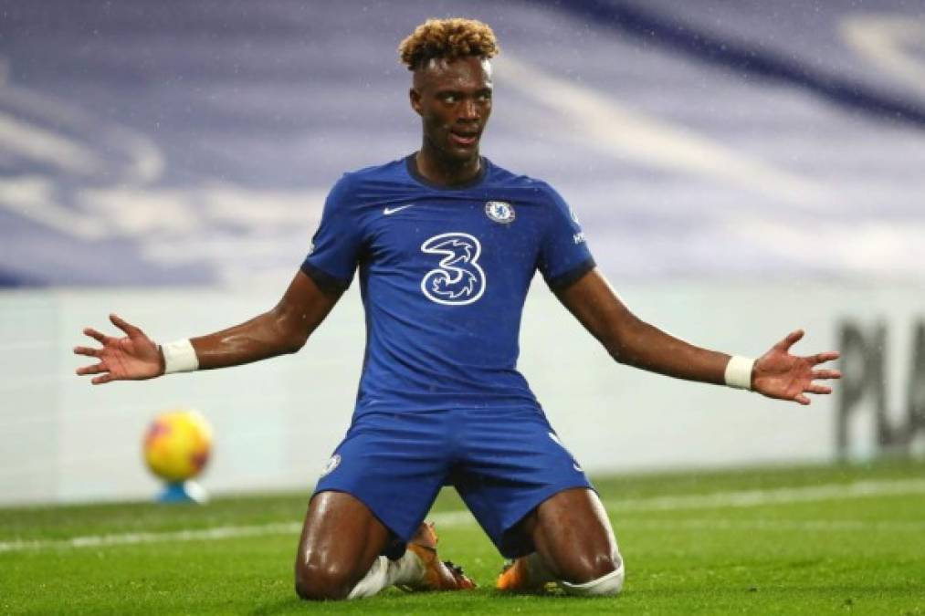 Según Daily Mail, el Arsenal estaría dispuesto a ofrecer cerca de 47 millones de euros para llevarse a Tammy Abraham. El Chelsea quiere vender al delantero y el club gunner lideraría la lista de equipos interesados, entre los que hay otros clubes de la Premier como el Tottenham, West Ham y Leicester.