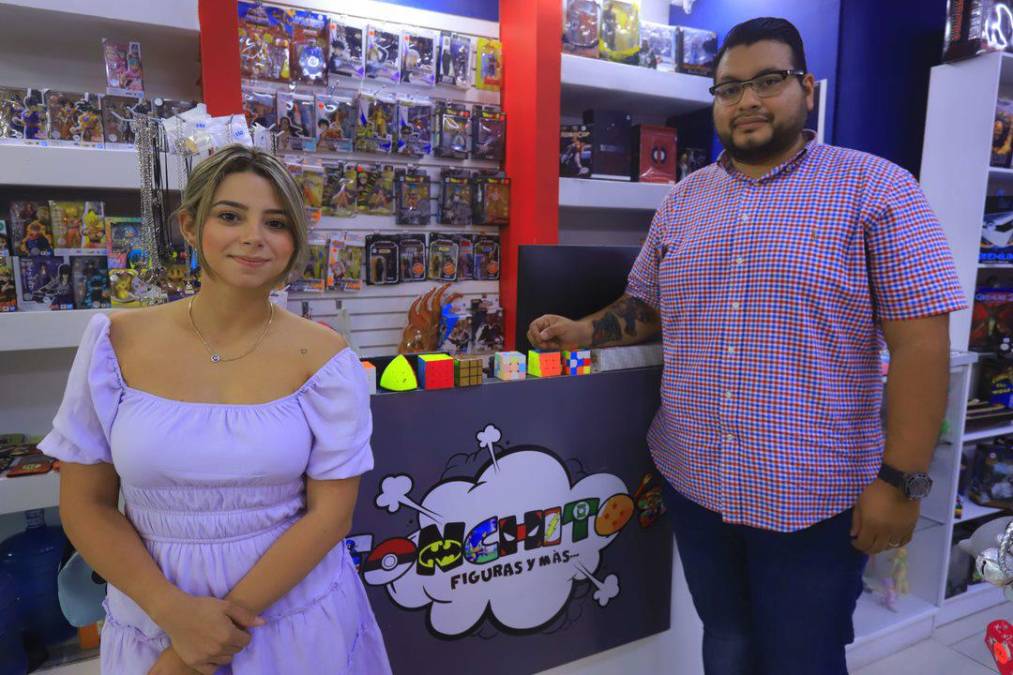  Gabriela Machuca y Víctor Zelaya son una joven pareja que abrió una tienda de una de sus pasiones.