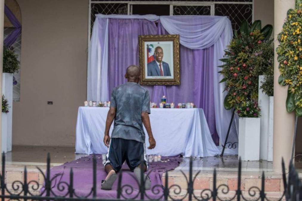 Los funerales nacionales del asesinado presidente de Haití, Jovenel Moise, comenzaron este viernes en la ciudad de Cabo Haitiano, con una ceremonia bajo fuertes medidas de seguridad en un país aquejado por la violencia y la pobreza. Fotos: AFP