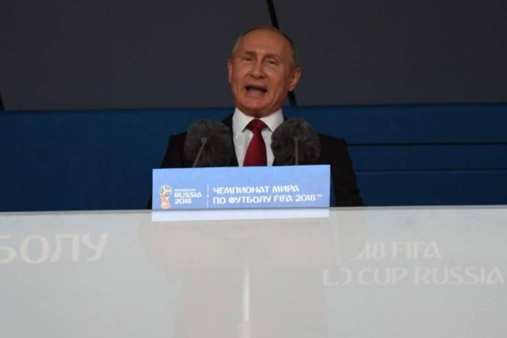 El presidente ruso Vladimir Putin inauguró el Mundial de Rusia-2018, este jueves en el estadio Luzhniki de Moscú, ante 80.000 espectadores, en los prolegómenos del choque de apertura Rusia-Arabia Saudí. / AFP