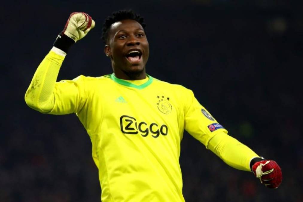 El Chelsea entra en la pelea para hacerse con los servicios de Andre Onana, guardameta del Ajax, tras el abandono de la puja del Bayer Leverckusen. Informa el medio alemán Kicker que el portero camerunés está en la lista de posibles sustituto de Kepa. Se filtró que el conjunto de la aspirina había realizado una oferta por el excanterano del FC Barcelona que el conjunto holandés desestimó.