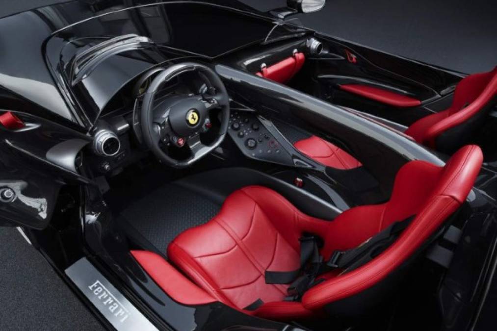 El Ferrari Monza parece ser el auto favorito de los delanteros ya que uno de los primeros en poseer esta máquina fue el sueco Zlatan Ibrahimović, actual jugador del Milan. Foto Facebook Ferrari.