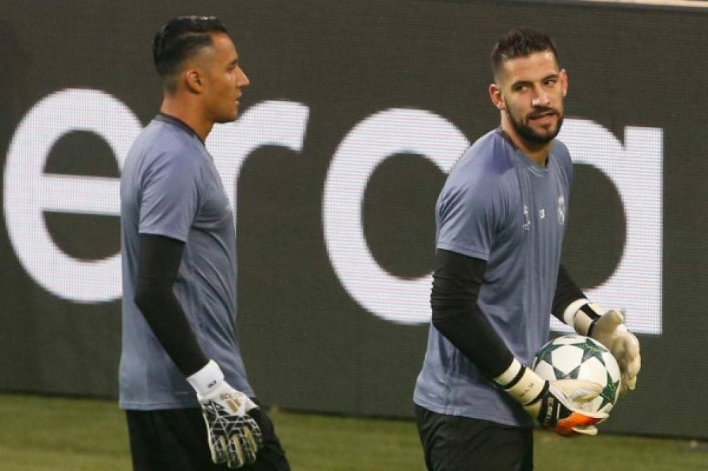 Kiko Casilla - El portero español jugó por cuatro años con el Real Madrid y fue el suplente de Keylor Navas, aunque el panorama respecto a sus demás compañeros fue similar y tuvo que salir en busca de más oportunidades.