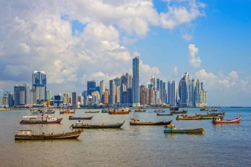 En quinto lugar está Panama. Una ciudad multicultural diversa de casi 1.3 millones, la ciudad de Panamá ofrece mucho más que una vista de cerca del Canal.