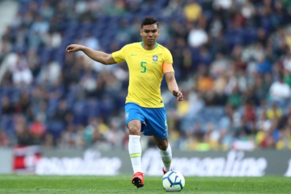 Casemiro comandará el medio campo. El jugador del Real Madrid es un fijo de Brasil para la Copa América.