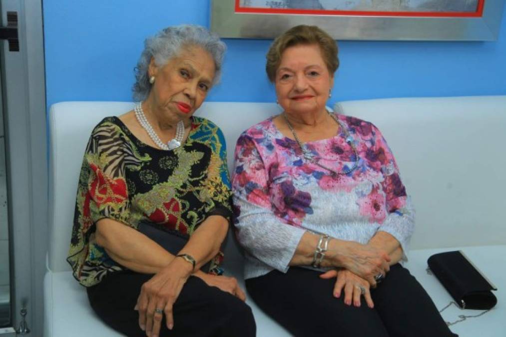 Lesbia Brevé y Blanca Rivera.