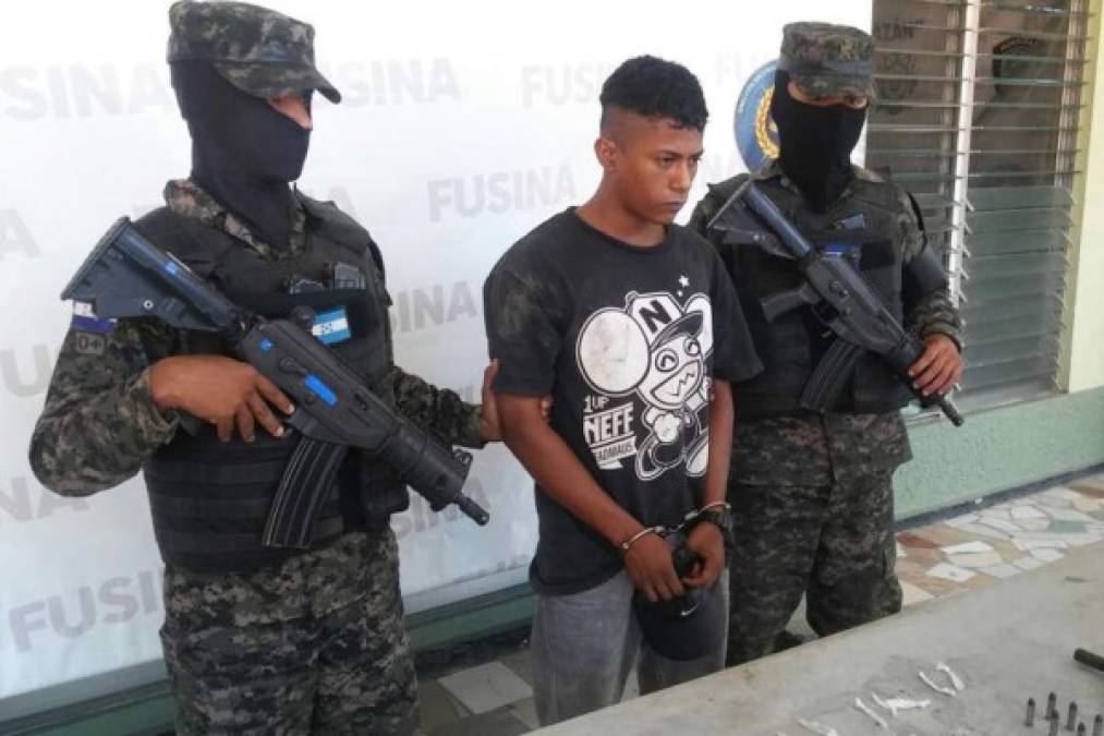 Autoridades detuvieron a un presunto pandillero, nombre no especificado, con drogas en Chamelecón