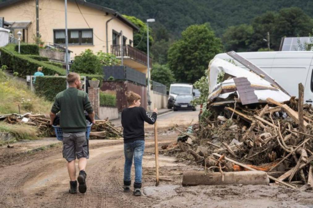 Bélgica y Luxemburgo, países vecinos de las regiones alemanas más afectadas, también sufren las inclemencias del clima.