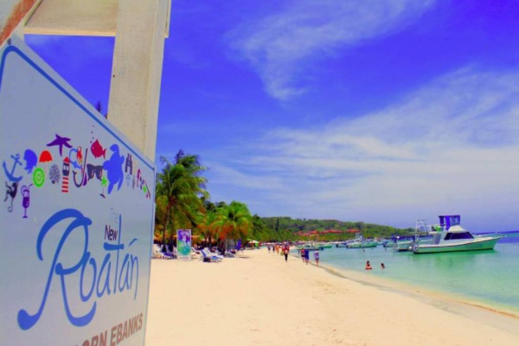 West Bay Beach <br/>Es una de las zonas más exclusivas de Roatán, rodeada de grandes cadenas hoteleras y aguas de color turquesa que emociona.