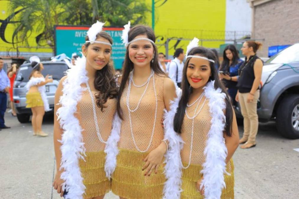 Andrea Rivera, Alexandra Turcios y Marcela Fugón.