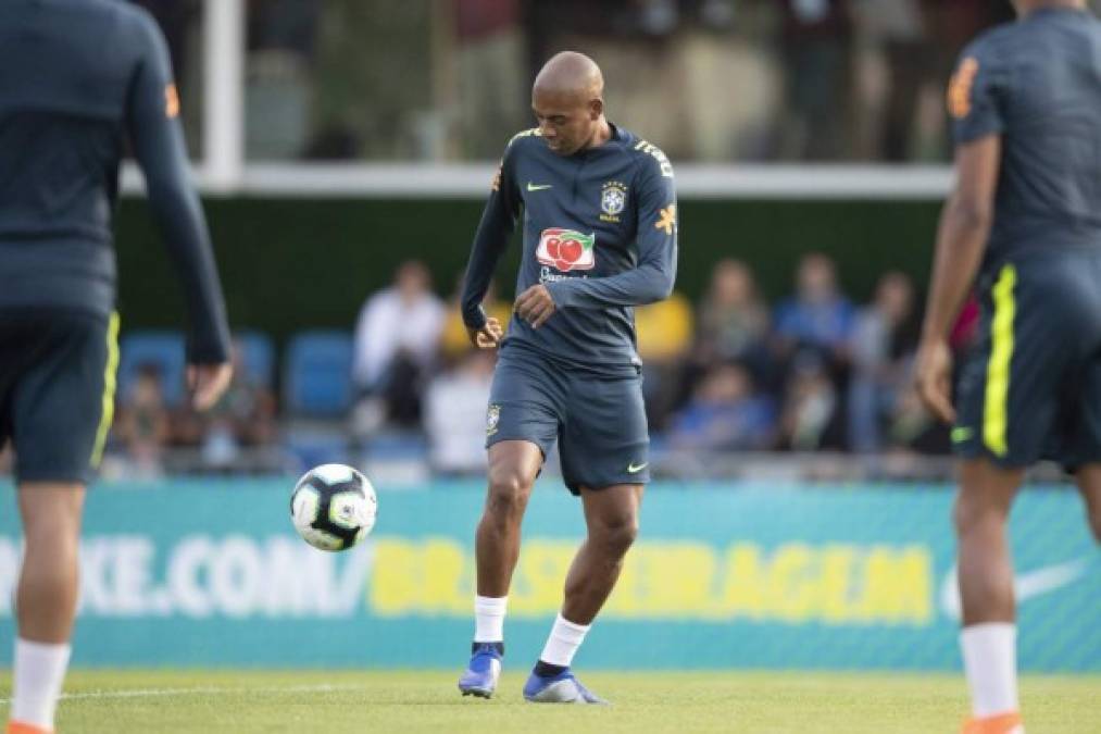 El mediocampista Fernandinho es otro de los suplentes de Brasil. Ante Qatar, entró de cambio por Arthur en el minuto 66.