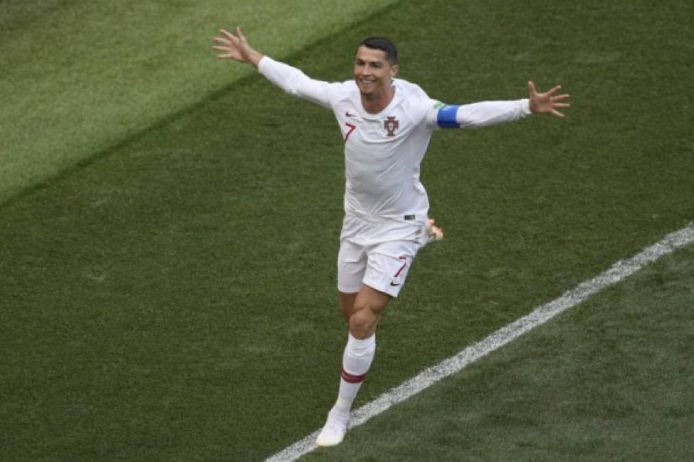 El portugué Cristiano Ronaldo lleva cuatro goles, uno de penal.