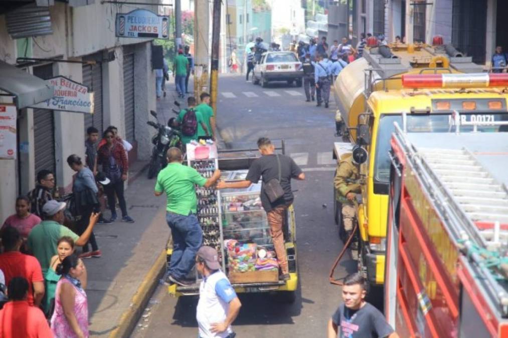 El lugar exacto del incendio fue uno de los edificios ubicados en el centro de la capital donde se instalan varios negocios.