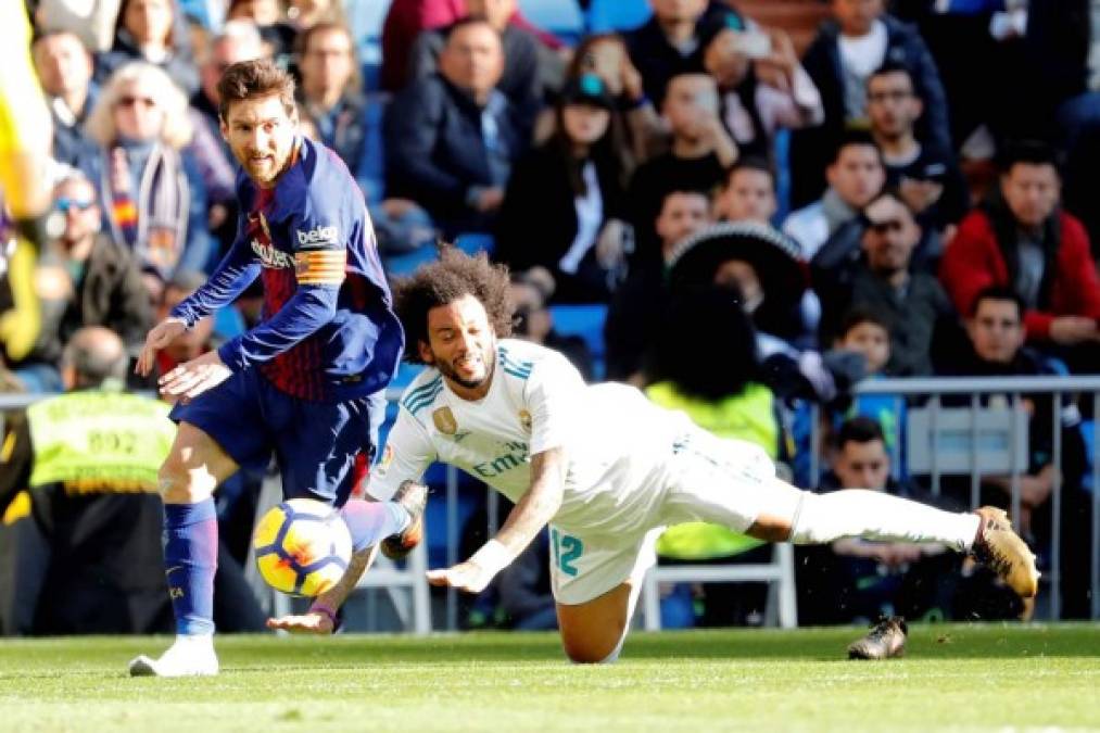 Messi se escapó de Marcelo en la jugada del tercer gol, el brasileño le quitó el taco del pie derecho en la acción.