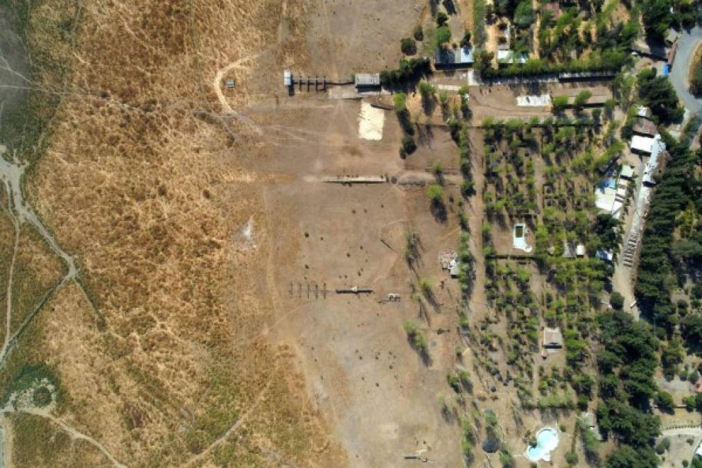 La agricultura propia de esta zona rural demanda mayor cantidad de agua para riego, lo cual llevó a una sobreexplotación de las aguas de la laguna. Algunos frutos se mantuvieron pese a la sequedad del ambiente, entre ellos plantíos de palta, que requiere gran cantidad de líquido para crecer.