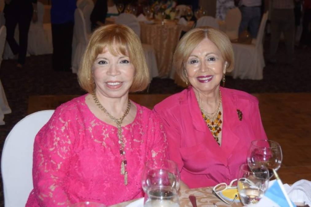 Marlene Zúniga e Irma Zepeda.