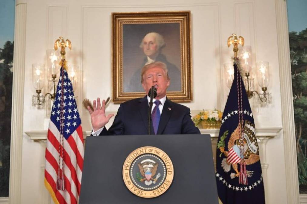 Durante su discurso en la Casa Blanca, Trump formuló severas advertencias a Rusia e Irán, dos países aliados del gobierno de Siria.