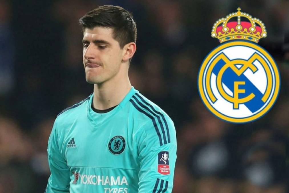 Hay quién empieza a pensar que el Real Madrid necesita un portero más jóven y de mayor garantías. Y para muchos el más deseado es el belga del Chelsea, Thibaut Courtois, una vez que la opción David De Gea parece haber quedado en segundo plano. El ex guardameta del Atlético de Madrid siempre ha mostrado su deseo de regresar a España, y según informa la página Goal, el propio Courtois está encantado con la posibilidad de hacerlo en el Real Madrid, y por ello ha solicitado al Chelsea que comiencen las negociaciones para el traspaso.