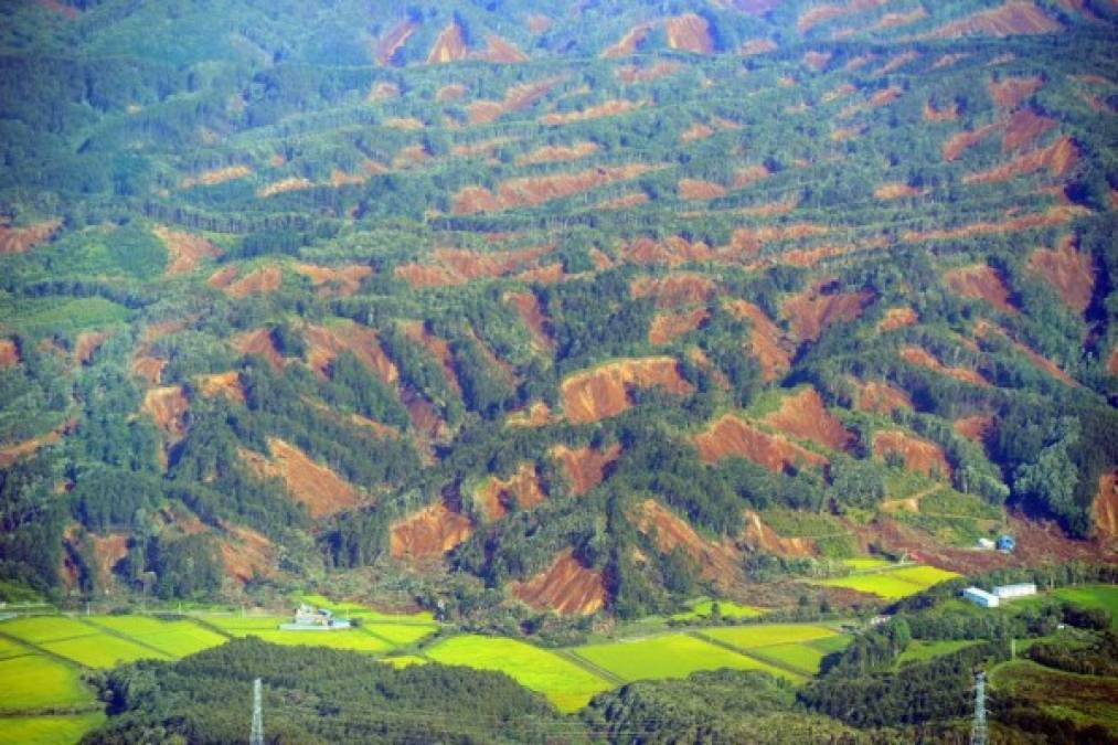 El terremoto se produce apenas dos días después del paso este martes por la región occidental del archipiélago del tifón Jebi, el más poderoso en tocar tierra en el país asiático en 25 años, que dejó 11 muertos y centenares de heridos.