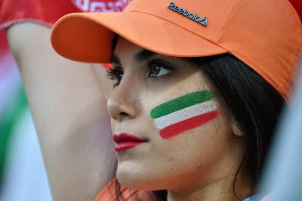 Las aficionadas de Irán irrumpieron con su belleza en el Mundial. Foto AFP