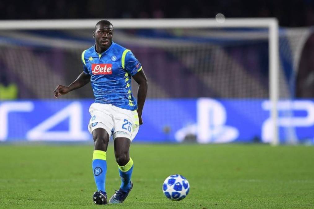 El Atlético de Madrid estaría sondeando la posibilidad de fichar al central marfileño del Napoli, Kalidou Koulibaly (28 años), pretendido también por otros gigantes europeos como el Liverpool.