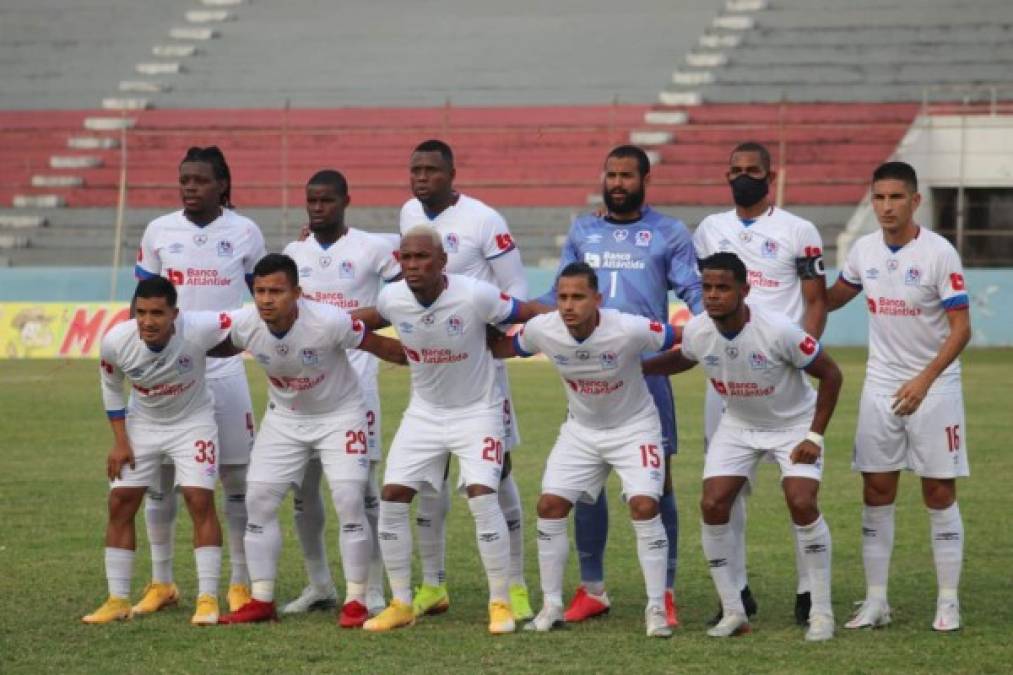 Por su parte en la ciudad de La Ceiba, el Olimpia no tuvo problemas y le pasó por encima al Vida al golearlo 3-0.