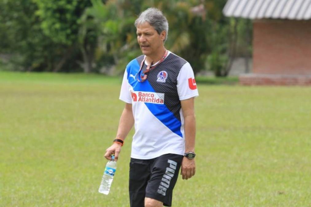 El entrenador colombiano Carlos Restrepo reconoció que le gustaría tener a Rony Martínez en Olimpia: 'me gustaría tenerlo acá”.