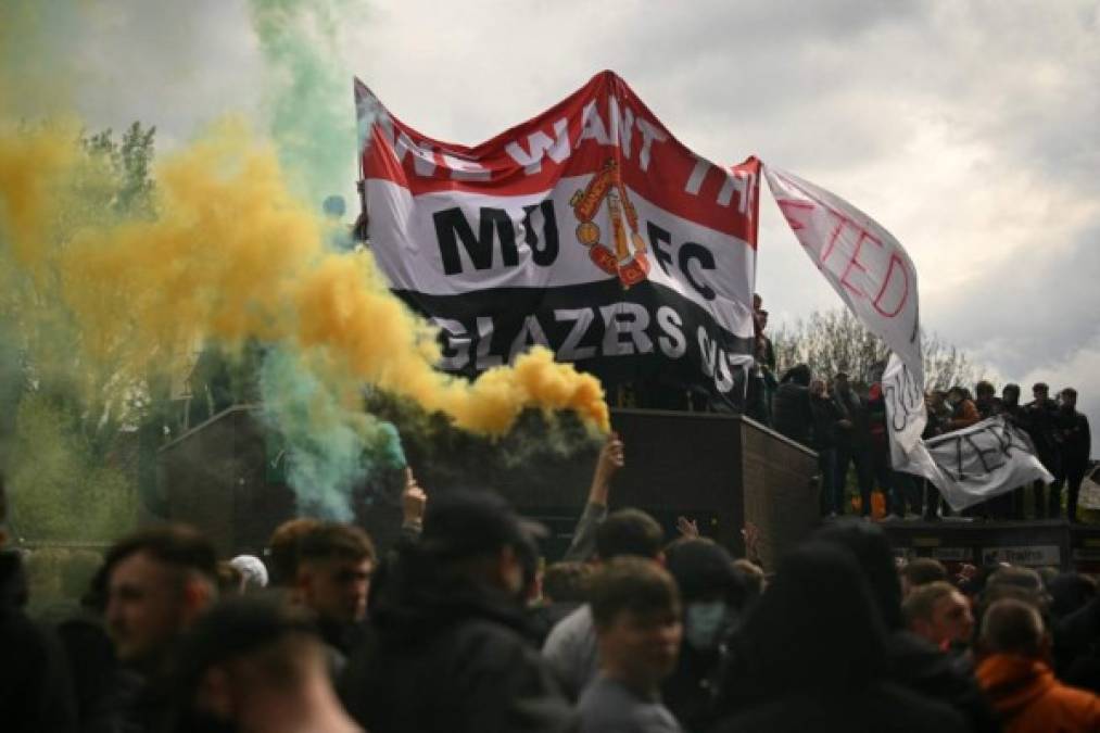 'El inicio del partido se retrasará. No empezará a las 16:30 hora local, aunque aún no tenemos una hora exacta a la que empezará', informó Sky Sports, el canal de televisión que transmitirá el encuentro en el Reino Unido.<br/>