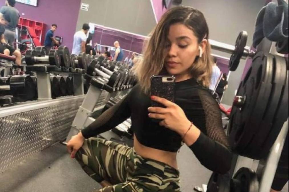 La entrenadora y modelo fitness, Alondra Getsemani Villaseñor (23) fue encontrada sin vida en su casa en la colonia Obrera Tercera Sección de Tijuana, Baja California.<br/><br/>Era originaria de Guadalajara, Jalisco, y nació el 22 de marzo de 1996.