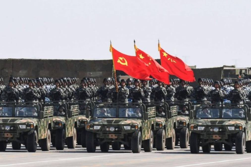 El presidente de China, Xi Jinping, encendió las alertas en la Comunidad Internacional tras pedir a las tropas de su poderoso Ejército que 'pongan toda su mente y su energía en la preparación para la guerra', sin especificar contra cuál de sus enemigos estaba preparando una intervención.