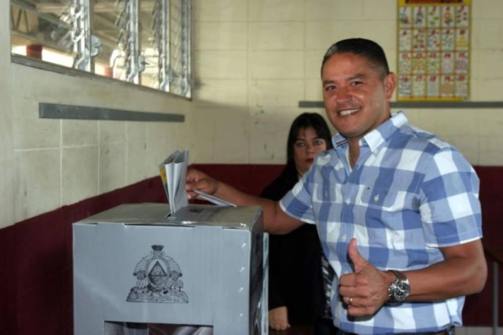 Wilmer Velásquez: El exdelantero hondureño y del Olimpia por el Partido Nacional fue uno de los diputados con más votos en Francisco Morazán, cuenta con 58,880.