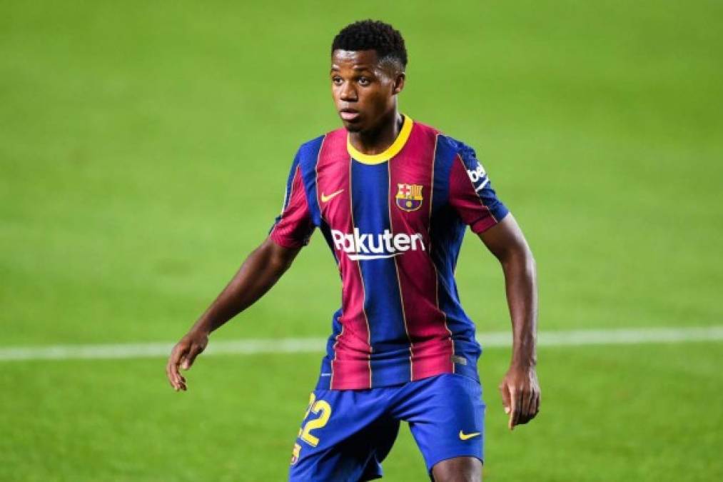 Ansu Fati - El jovencísimo delantero tienen el puesto asegurado en el 11 titular. Tiene la total confianza de Ronald Koeman. El español de 17 años (cumple los 18 el 31 de octubre) jugará lanzado por la izquierda.