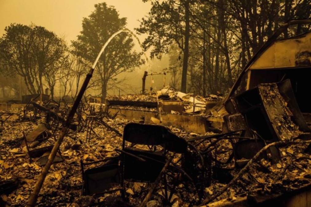 En el oeste de Estados Unidos, la temporada de incendios forestales suele durar desde agosto hasta noviembre, lo que genera temores de nuevos episodios violentos.