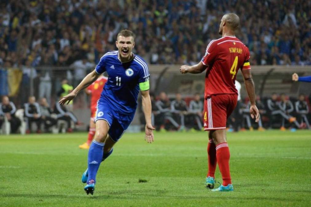 Edin Dzeko (Bosnia / AS Roma): Campeón goleador del Calcio la pasada temporada con 29 goles.